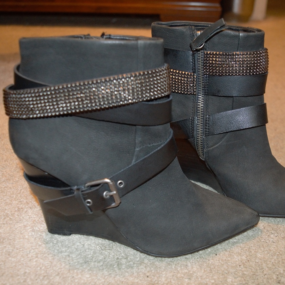 🍁🍂Perfect Fall Wedge Booties